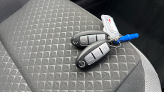 Nissan Juke 1.0 DiG-T N-Connecta 5dr DCT Petrol Hatchback